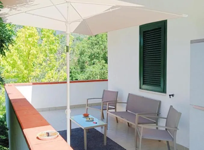 Leyland * 라우레아나 실렌토